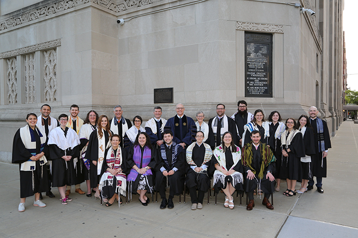 HUC President Andrew Rehfeld and NY Rabbinical and Ordination Class of 2021