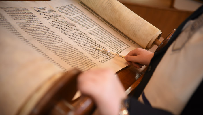 Torah Torah Vs