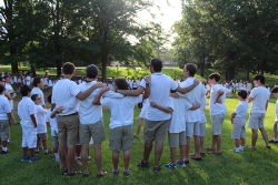 Jacobs campers at shabbat